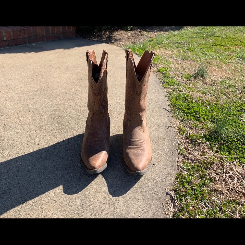 womens justin’s cowgirl boots